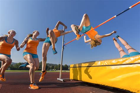 High jump - Article Summary Co-authored by Francisco Gomez Last Updated: July 14, 2023 Approved The high jump track and field event …
